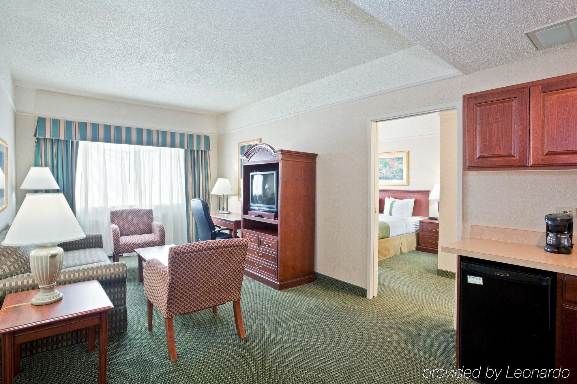 Holiday Inn Hotel & Suites Overland Park-West By Ihg Δωμάτιο φωτογραφία